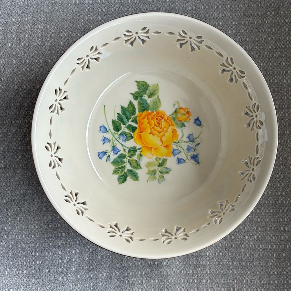 Lenox Victorian Rose Centerpiece Bowl 9 1/4”